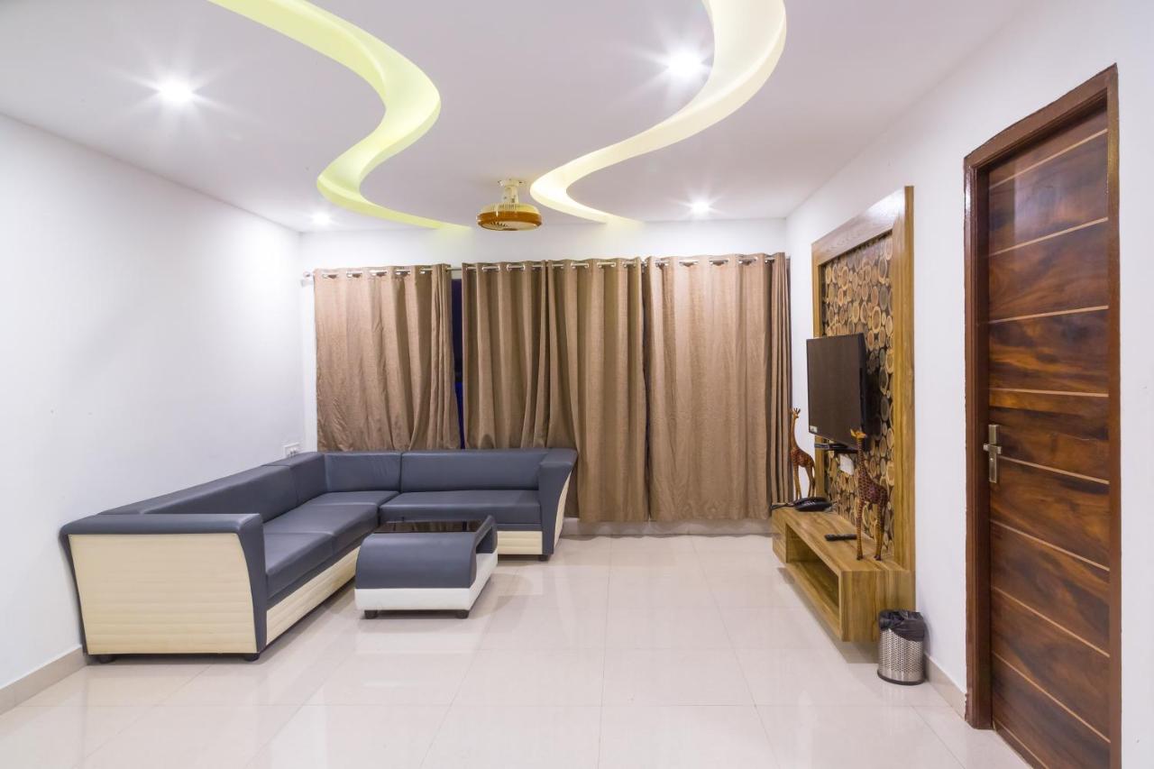 The Porch Inn Hotel/Service Apartments Bangalore Exterior foto